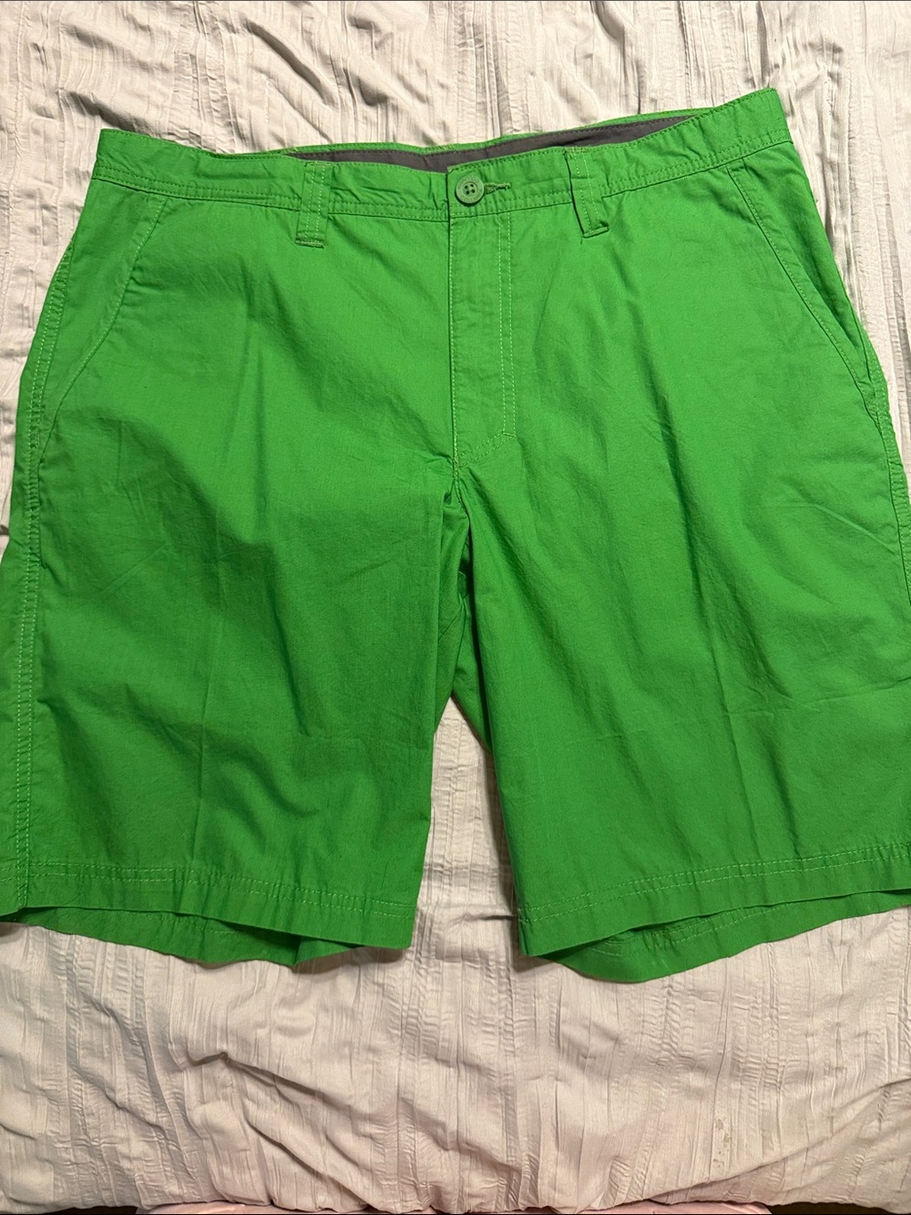 Columbia Men's Bright Green Flat Front Shorts